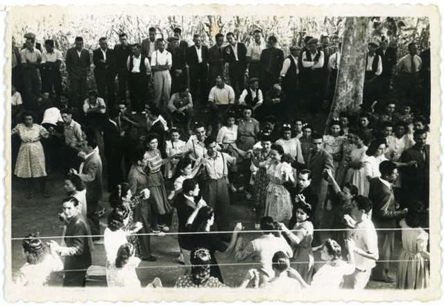 1950_00_00_d_sardanes_ Ballada a la Carretera de Palamós_000057