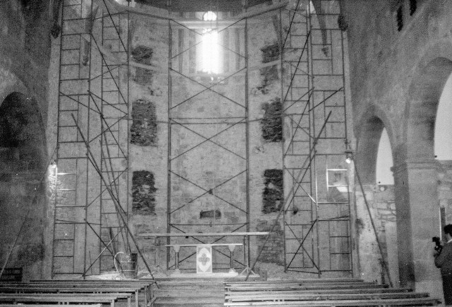 1981_11_01_església_obres restauració interior 2_000417